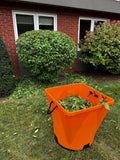 Square Barrel Multifunktionsfass mit Laub gefüllt - ideal bei Gartenarbeiten